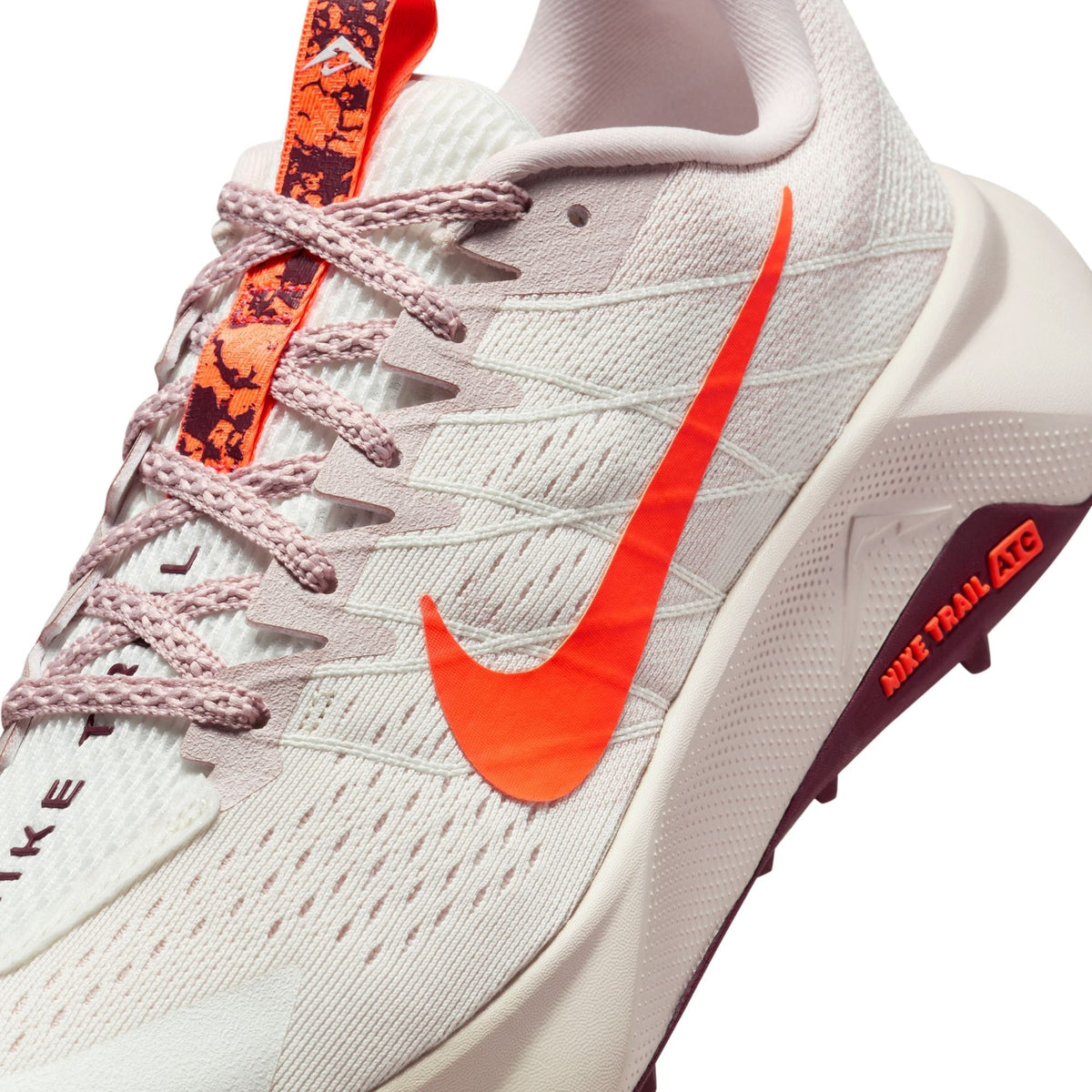 Women’s Wildhorse 10 (102 - Sail/Hyper Crimson-Silt Red)